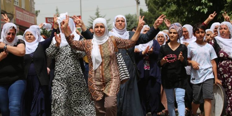 Dayiken Laçik Spî: ‘Heta tecrîd bi dawî bibe em ê li qadan bin’