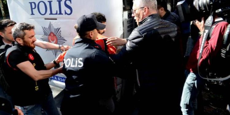 17 ciwanên ku xwestin biçin Taksimî hatin binçavkirin