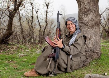 Ji Pênûsa Gêrîlla: Jin û Şer