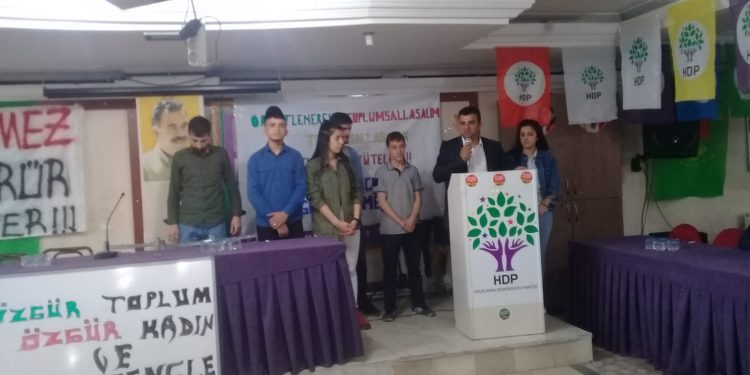 Meclîsa Ciwanan a HDP’ê ya Bagcilarê hate avakirin