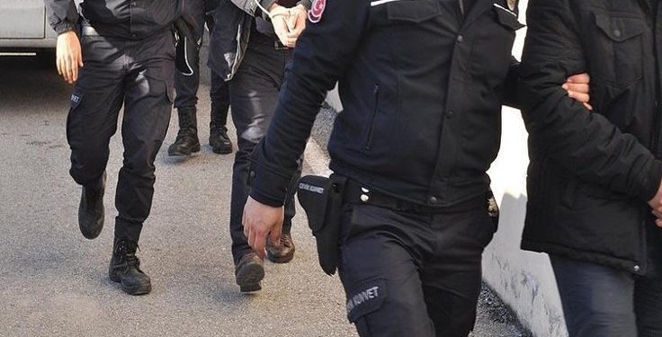 Li Îzmîrê 4 kes hatin binçav kirin