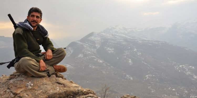 Ji Pênûsa Gêrîlla: Ciwan dengê azadiyê ne!!