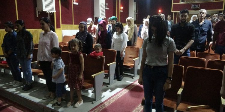 Li Dêrikê Yekîtiya Jinên Ciwan şehîd Zîlan bi bîr anîn