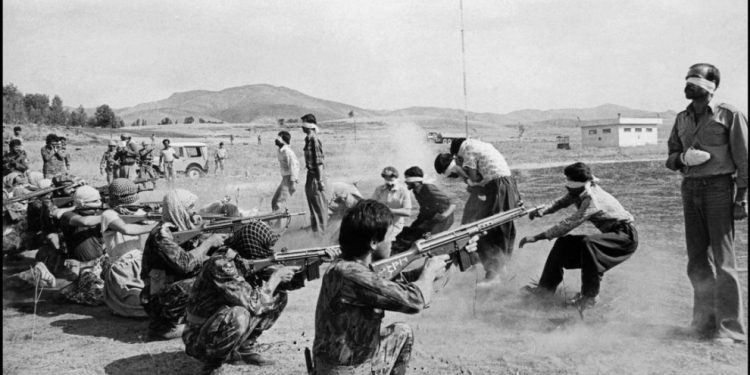 Komkujî li ser Ciwanan: Rejima Îranê beriya 36 salan 59 ciwanên Mihabadî gulebaran kir