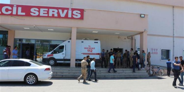 Li Îdirê gelek wesayitên zirxî hatin rûxandin