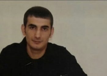 Girtiyê siyasî Benzer nayê tedawî kirin