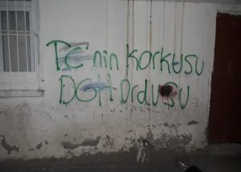 Ciwanên Amed çalakiya nivîs û rê girtinê pêk anîn