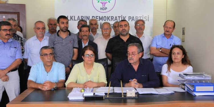 Li Edenê endamên HDP û DBP’ê hişmendiya ku ciwanan terorîzê dike şermezar kirin
