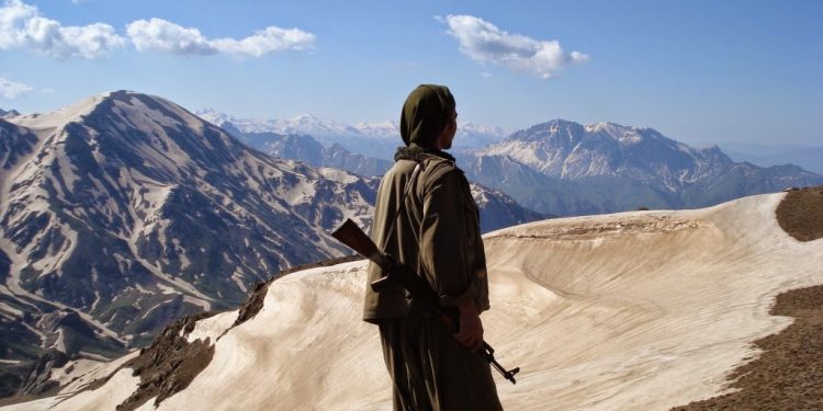 Ji Pênûsa Gerîlla: Çiyayê Reşkê (1)