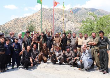 Pêşmergeyên Dêrîn bi çek û rextên xwe çûn serdana çalakiya mertalên zindî li Qendilê