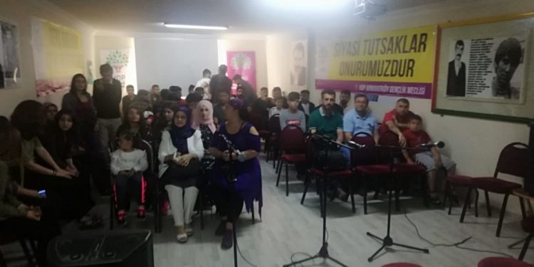 Meclîsa Ciwanên HDP’ê li Arnavûtkoy avakirina xwe îlan kir