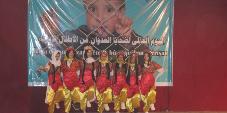 Li Navenda Çand û Huner a Mihemed Şêxo ji bo Zarokan Şahî hat li darxistin