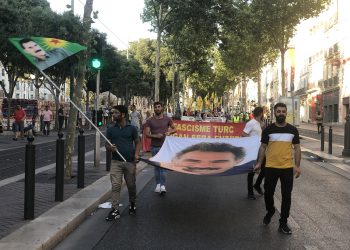 Dagirkeriya Tirk bi pêşengiya Ciwanan li Marsîlyayê hate protestokirin