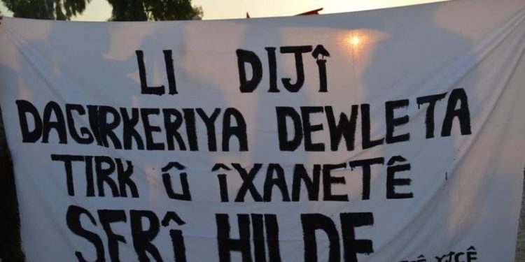 Ciwanên Ezidî li dijî êrîşên dagirker ên dewleta Tirk meşiyan