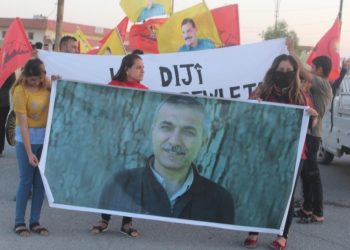 Ciwanên Şengalê li dijî dagirkeriyê meş