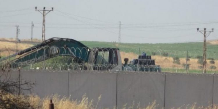 Li sînorê Girê Spî artêşa tirk dagirker tevgera xwe ya leşkerî zêde kir