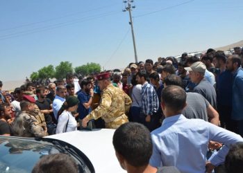 Leşker dagirker ên Iraqî rê neda şêniyên Mexmûrê