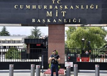 TAYBET – Îstixbarat dewleta tirk a dagirker ‘MÎT’ sîxurtiyê li malbatên welatparêz ferz dike