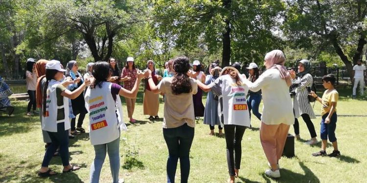 Meclisa Jinên Ciwan a HDP’ê li seyranê hat gel hev