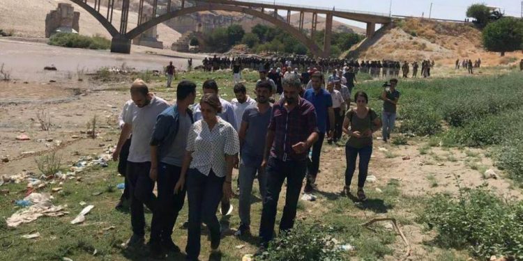 Li Heskîfê dagirkeran êrîşî çalakvanan kir û herî kêm 10 kesan binçav kir