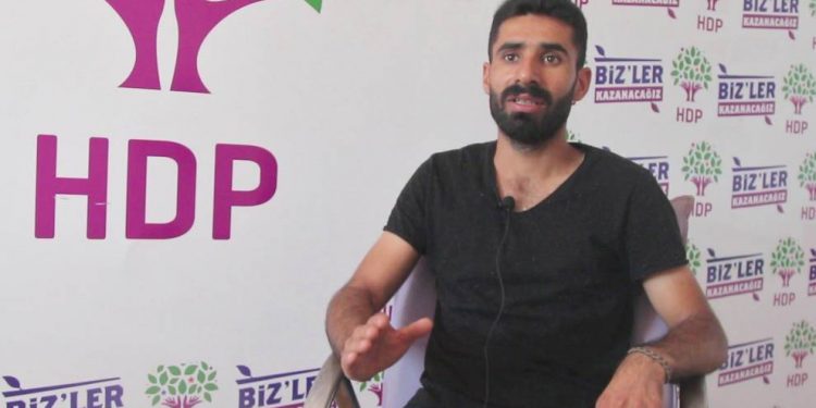 Polîsên dagirker endamê Meclisa Ciwanan revand: Xwestin min bike Sîxur