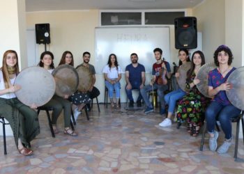 Meclîsa Ciwanan a HDP’ê bi çand û hunerê li dijî asîmlasiyon û tiryakê û çanda populer derdikevin