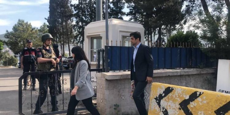 Parêzer ji bo biçin Îmraliyê dîsa serlêdan kirin