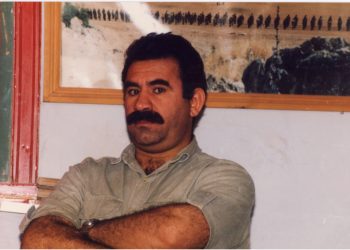 Parêzerên Rêberê Gelan Abdullah Ocalan ji bo hevdîtinê serî li dozgeriyê dan