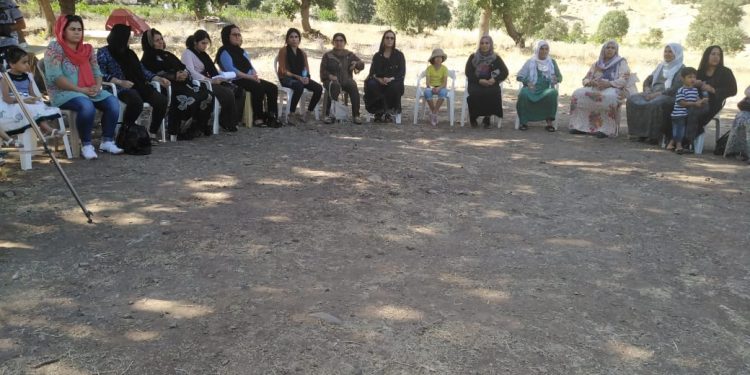 Jinên Başûr çûn serdana çalakiya Mertalên Zindî li Binarê Qendîlê