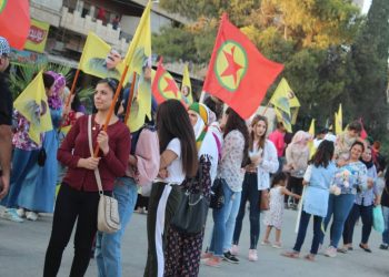 Ciwanên Qamişlo ji bo şermezarkirina êrîşên dagirkeriyê li ser Başûrê Kurdistan daketin kolanan