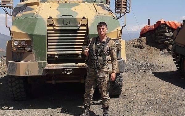 Li Colemêrgê leşkerê tirk ê dagirker yê ku bîrîndar bibû mir