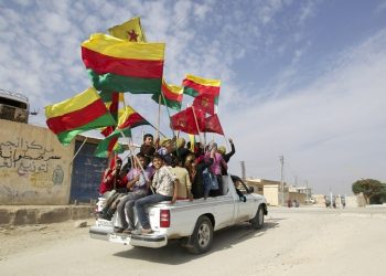 ANALÎZ – Gav bi gav ber bi Şoreşa Rojava ve