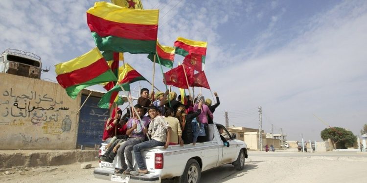 ANALÎZ – Gav bi gav ber bi Şoreşa Rojava ve