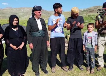 Welatiyên Bradost bi serdanên xwe xwedî li çalakiya Mertalên Zindî derdikeve