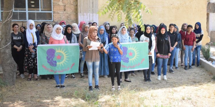 Meclisa Jinên Ciwan a Minbicê banga xwebirêxistinê kir