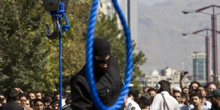 ANALÎZ – Sipahê Pasdaran dixwaze civaka Rojhilat birizîne