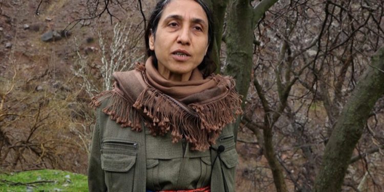 Dîlok: Beriya her tiştî divê Kurd di nav xwe de hişekî ava bikin