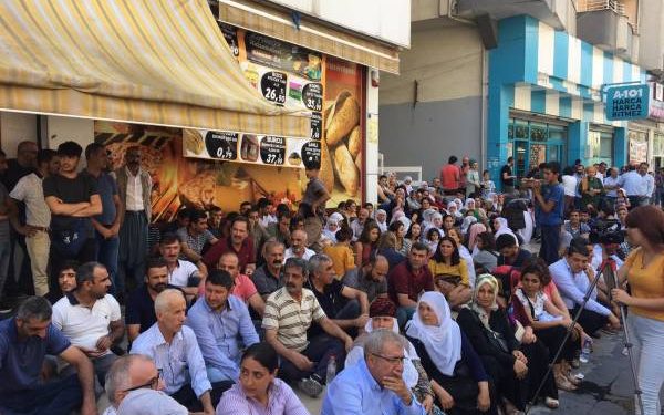 Berxwedana Amedê di roja 11’an de didome!