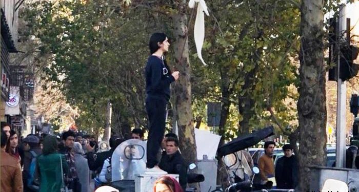 ANALÎZ – Rexneyek ji bo rêxistinên jinên Îranî