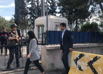 Parêzer ji bo hevdîtina bi Rêberê Gelan Abdullah Ocalan re serlêdan kirin