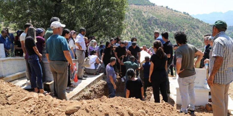 Cangoriyê azadiyê şehîd Destiyar Veroz ê HPG’î li Dersimê spartin axê