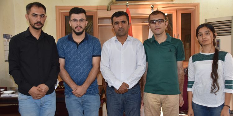 Ciwanên Welatparêz û Jinên Ciwanî Têkoşer çûn serdana 3 partiyan