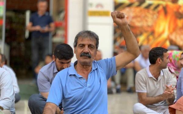 Berxwedana Amedê di roja 23’yan de ye: Li dijî qeyûman serî hilde!