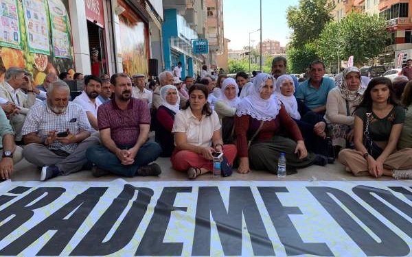 Berxwedana Amedê di roja 23’yan de ye: Li dijî qeyûman serî hilde!