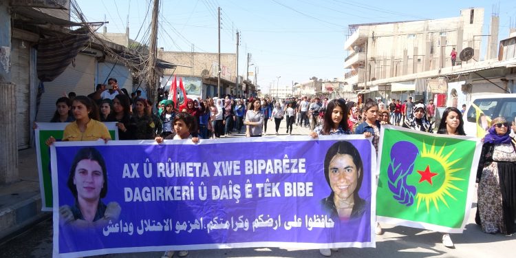 Li Girê Spî meşeke bi heybet li dijî dagirkeriya dewleta Tirk hate li darxistin