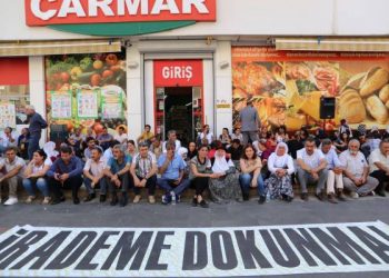 Berxwedana Amedê didome: Divê Amed dengê xwe bilind bike!