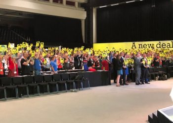 Sendîkayên Îngiliz daxwaza azadiya Rêberê Gelan Abdullah Ocalan kirin