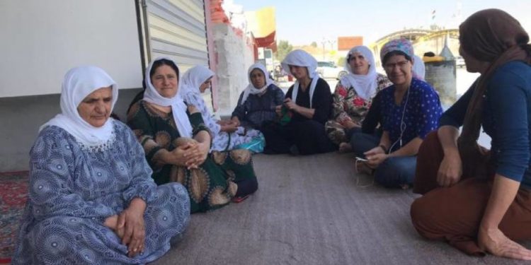 Çalakiya Dayîkên Aştiyê hemberî dorpêça li ser Mexmûrê 13 roje dewam dike