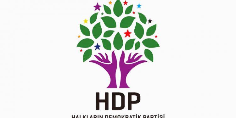 HDP: Bi rêbazên rezîl dixwazin desteserkirinê rewa bikin