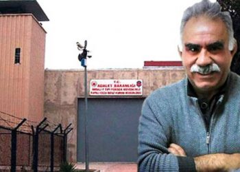 Parêzerên Rêberê Gelan Abdullah Ocalan ji bo çûyîna Îmraliyê serî li rayedaran dan